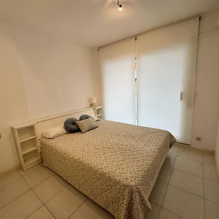 Apartment Apartamento A 100 Metros De La Playa Con Aire Acon