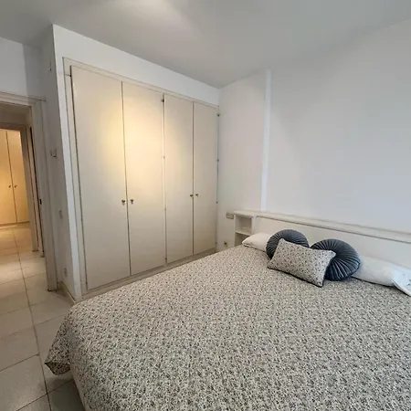 Lägenhet Nautic1-apartamento Renovado Con A/a Y Parking Tossa de Mar