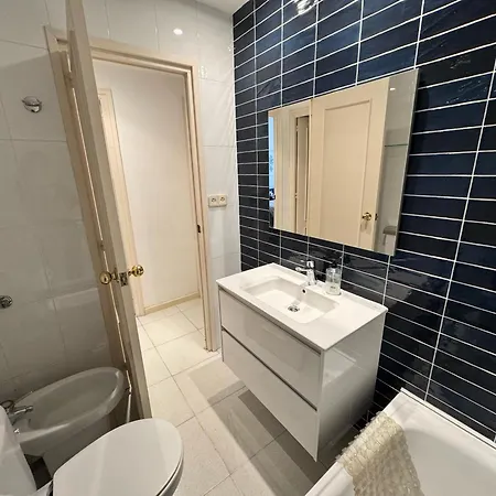 Apartamento Nautic Wifi Gratis A 150 Metros De La Playa De *