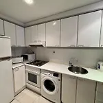 Nautic1-apartamento Renovado Con A/a Y Parking Apartament